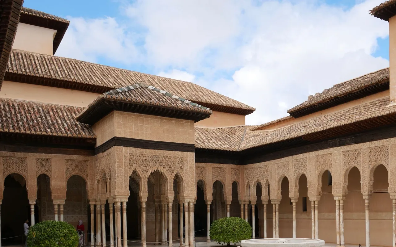 Visiter Grenade en 3 jours pour ne rater aucun des trésors de l'Andalousie — « Et l'Alhambra, on la fait quand ? » Le premier jour comme fondation